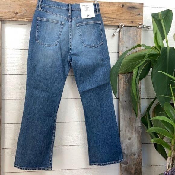 $245 High Waist Denim NWT Cropped Flare Slim Fit - Picture 5 of 8